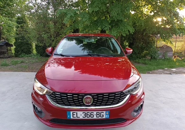 Fiat Tipo cena 37700 przebieg: 138000, rok produkcji 2017 z Tarnów małe 46